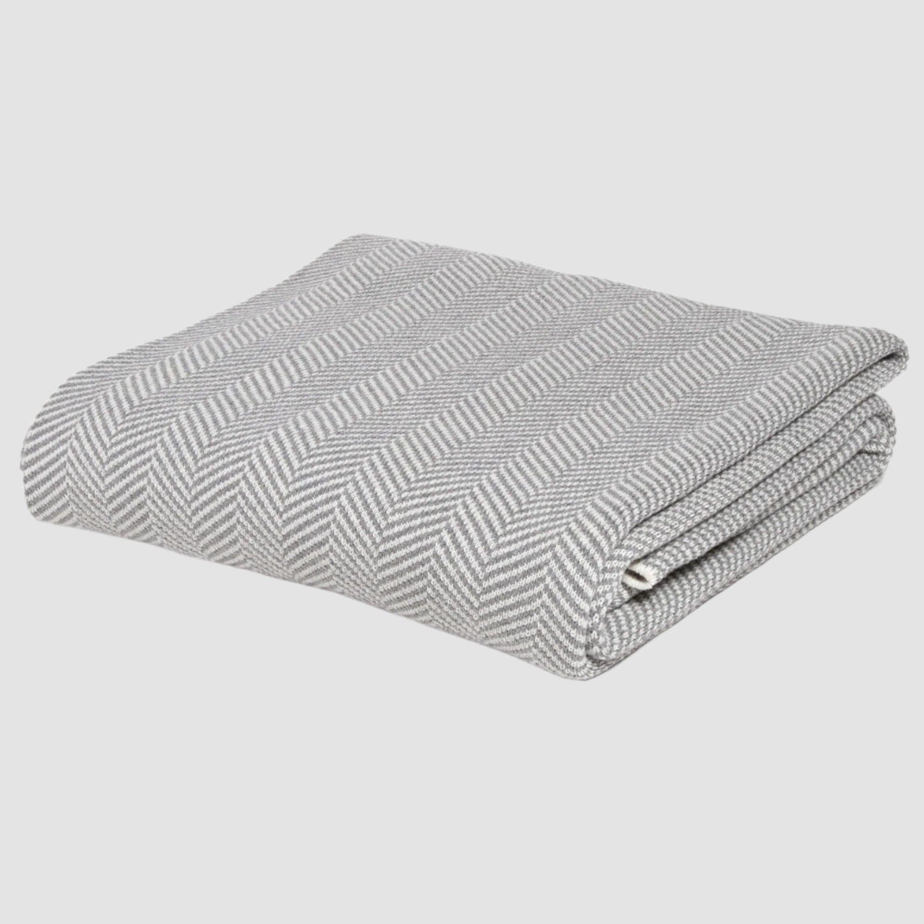 60" x 80" Jumbo Sustainable Knit Throw Blanket - Herringbone - Image 2
