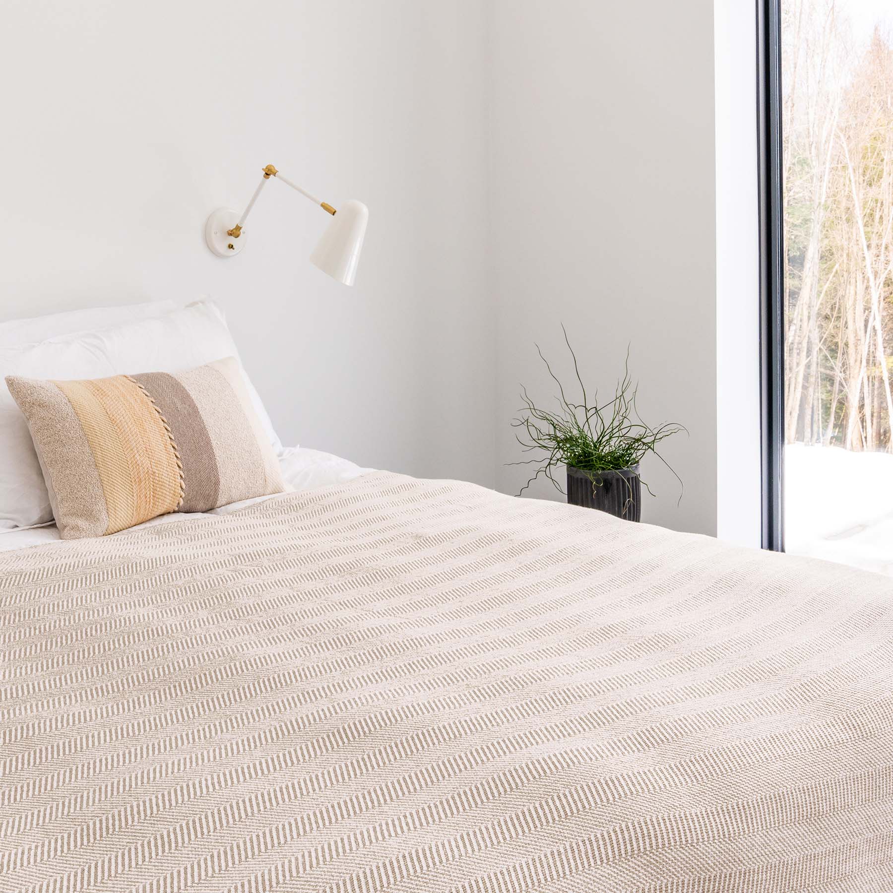 60" x 80" Jumbo Sustainable Knit Throw Blanket - Herringbone - Image 3