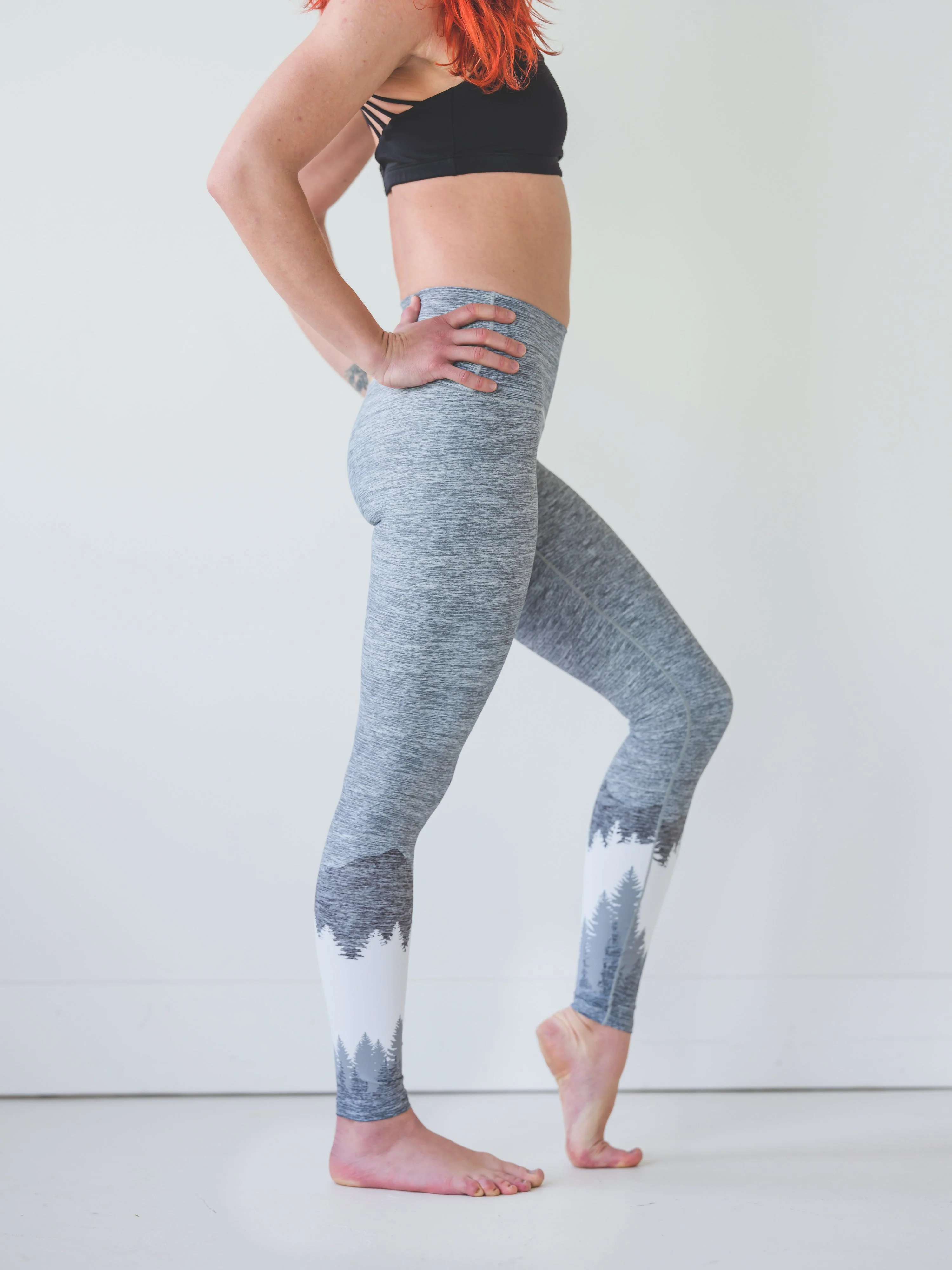 Eco-Friendly Mountain Yoga Pants - Ash Grey