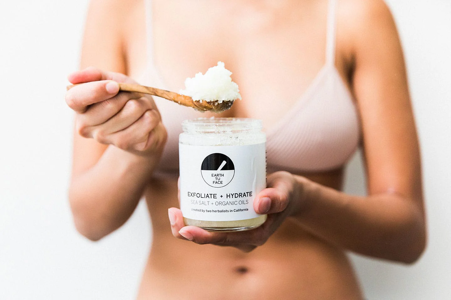 Ayurvedic Sea Salt Body Scrub With Organic Oils - Image 4