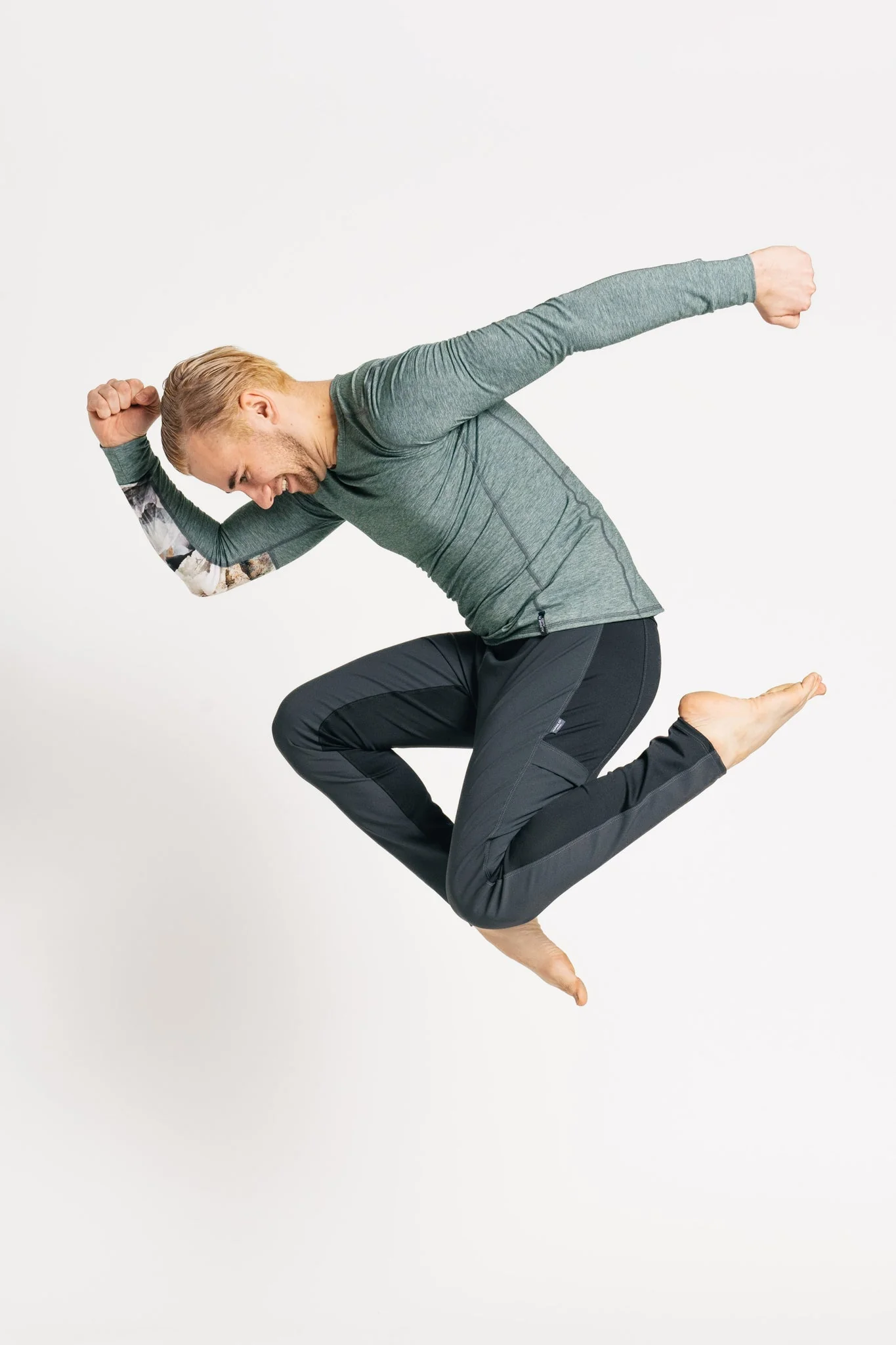 Bushwhacking Performance Leggings - Image 8