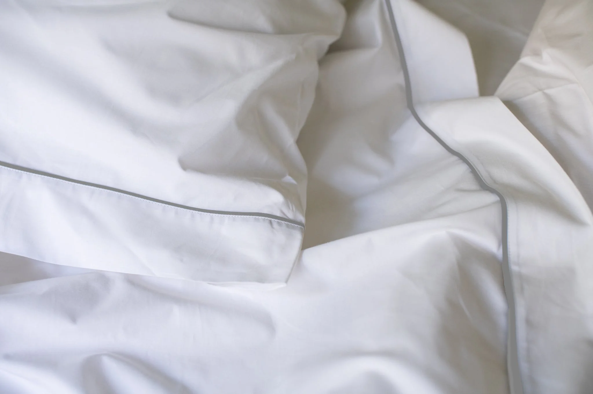 USA Cotton Sheet Set - Classic Piping Design - Image 8