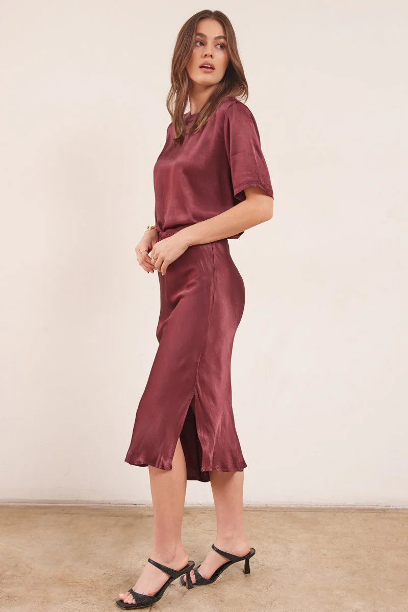 Dorit Silky Slip Skirt with Leg Slip - Image 11