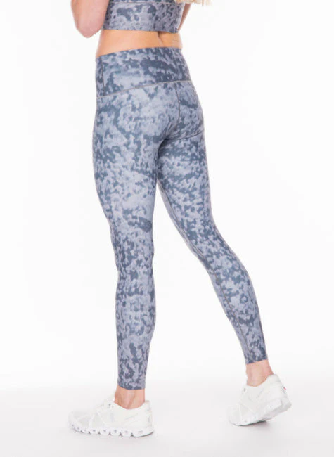 Eco-Friendly Grey Fog Yoga Pants - Image 3