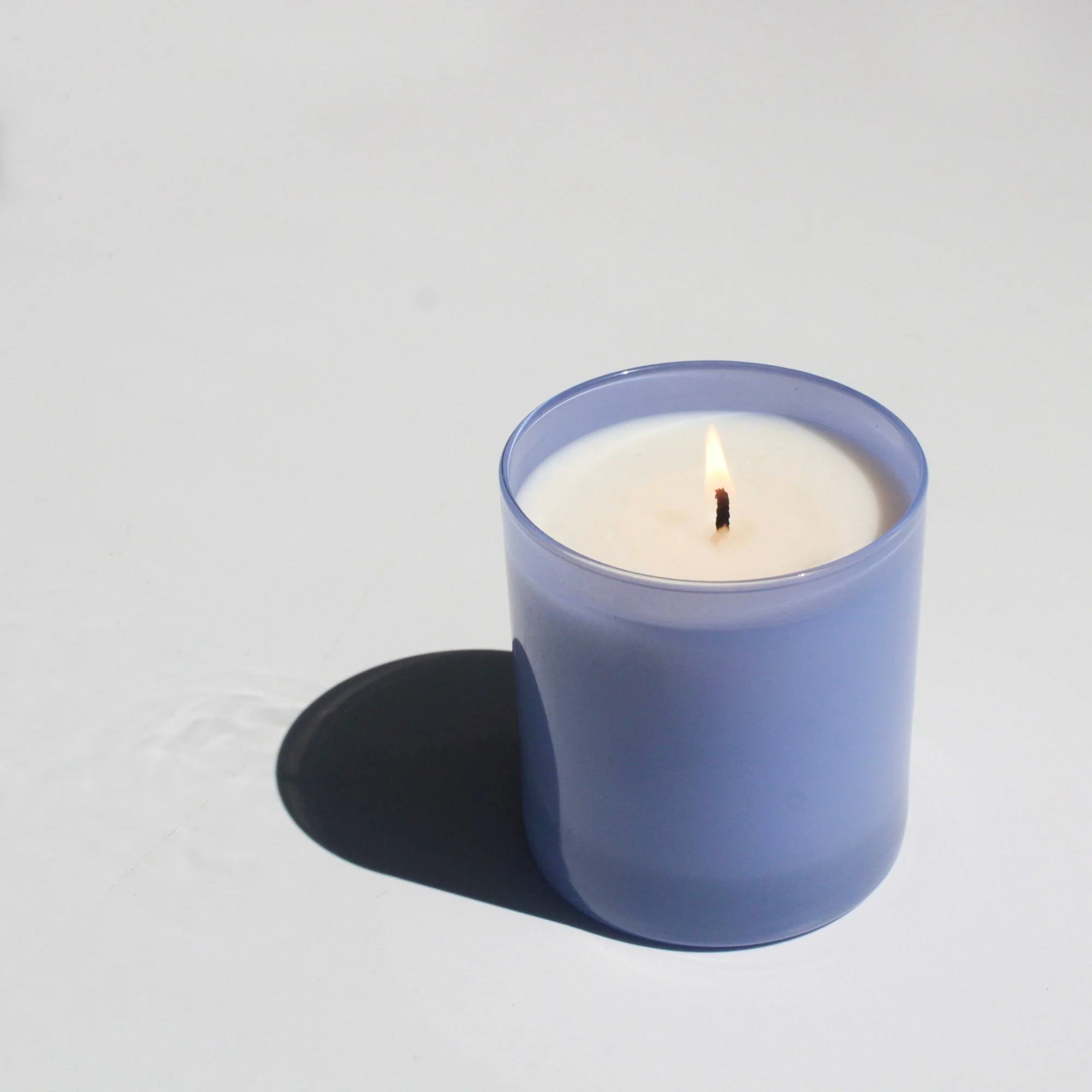 Midnight 9 oz. Hue Soy Candle - Black Iris - Image 3