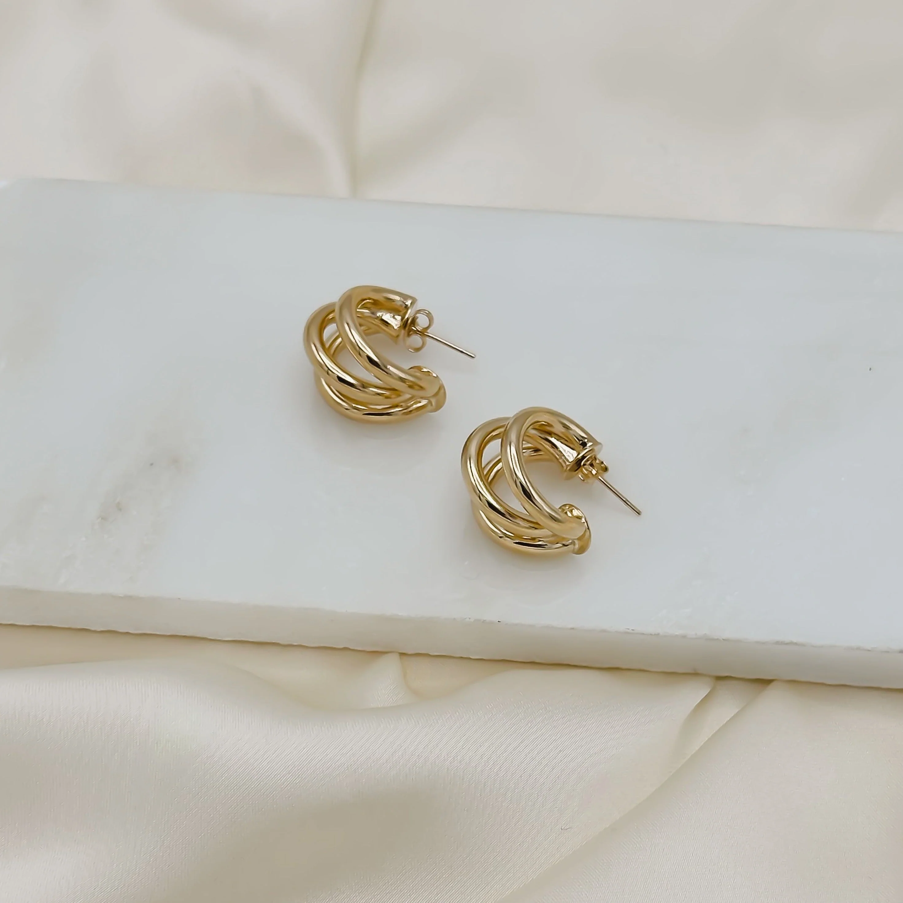 18K Gold-Filled Mini Beatrix Hoop Earring - Image 2