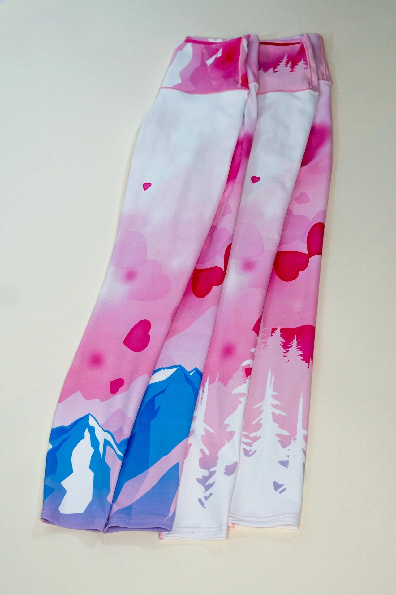 Eco-Friendly Mountain Limited Edition Love Yoga Pants - Image 4