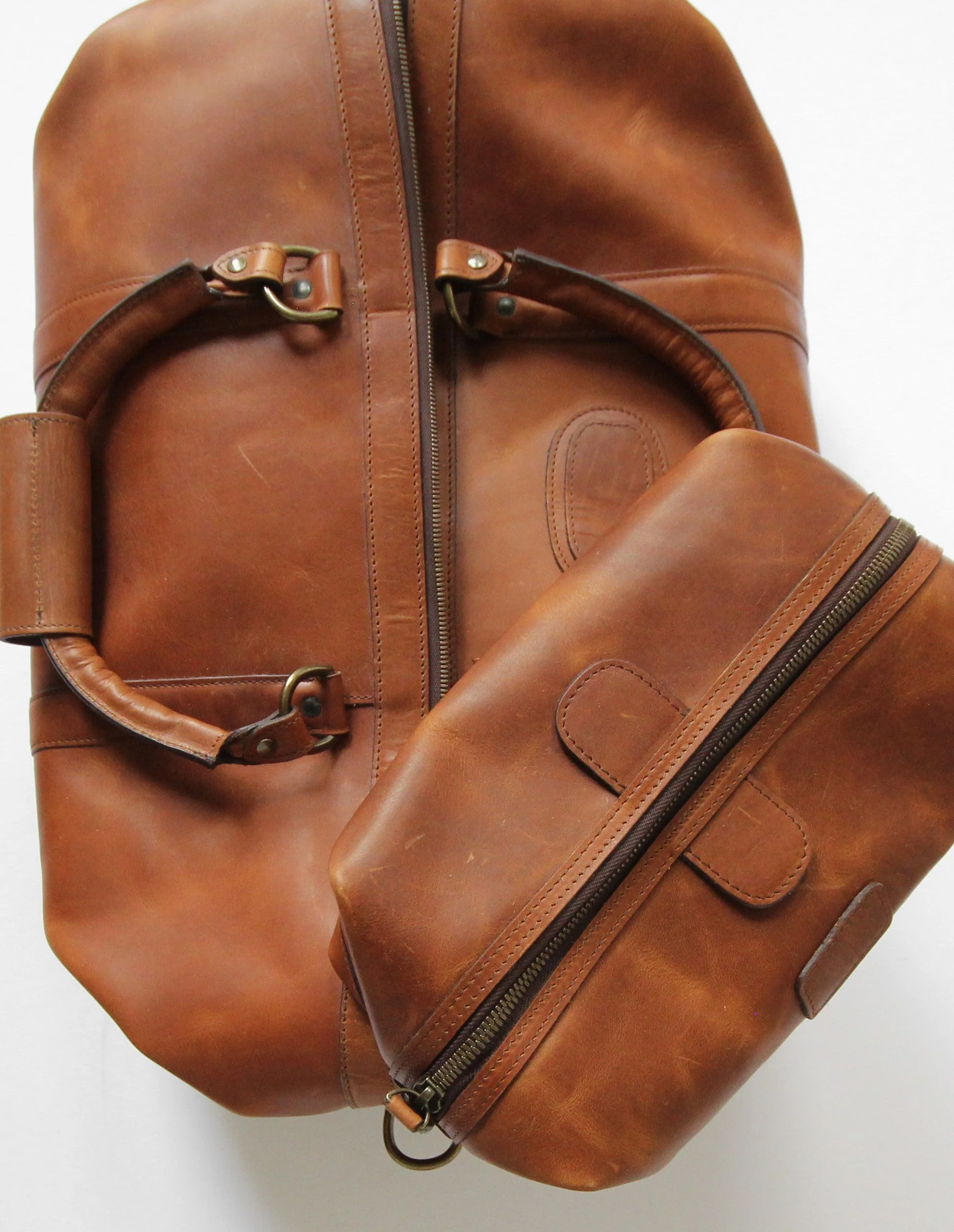 Classic Leather Ryder Dopp Kit - Image 37