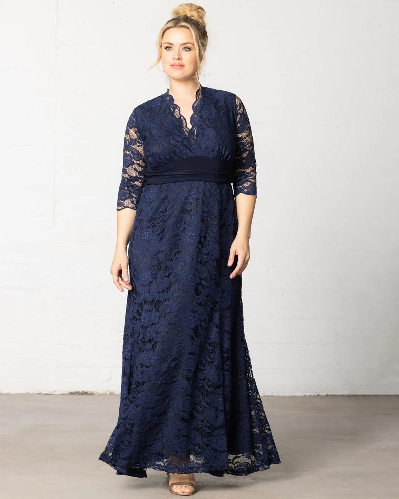 Plus Size Screen Siren Lace Evening Gown - Image 8